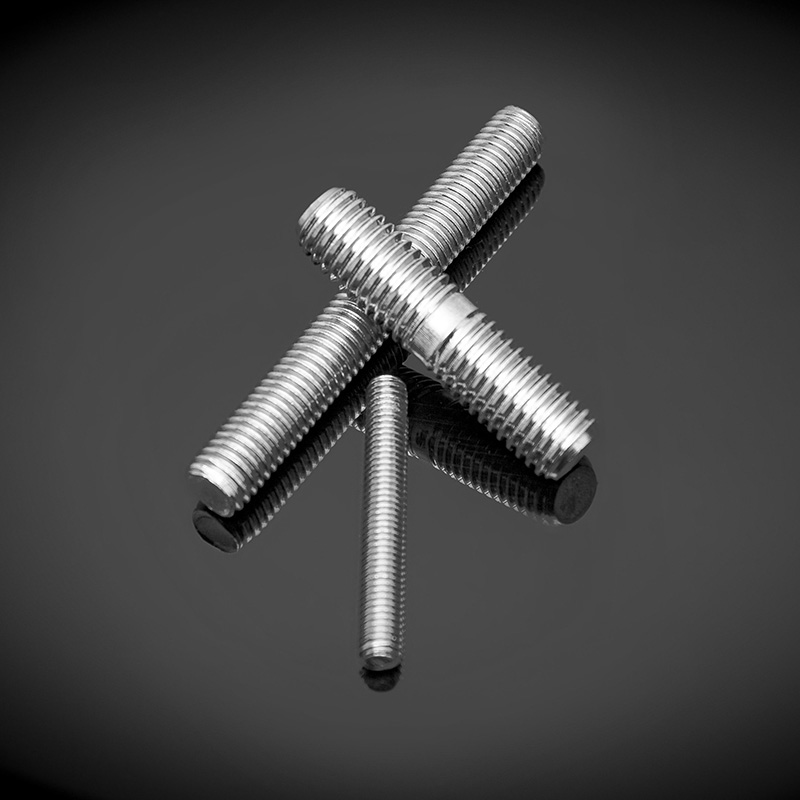 Perno a doppia estremità in acciaio inossidabile DIN 835